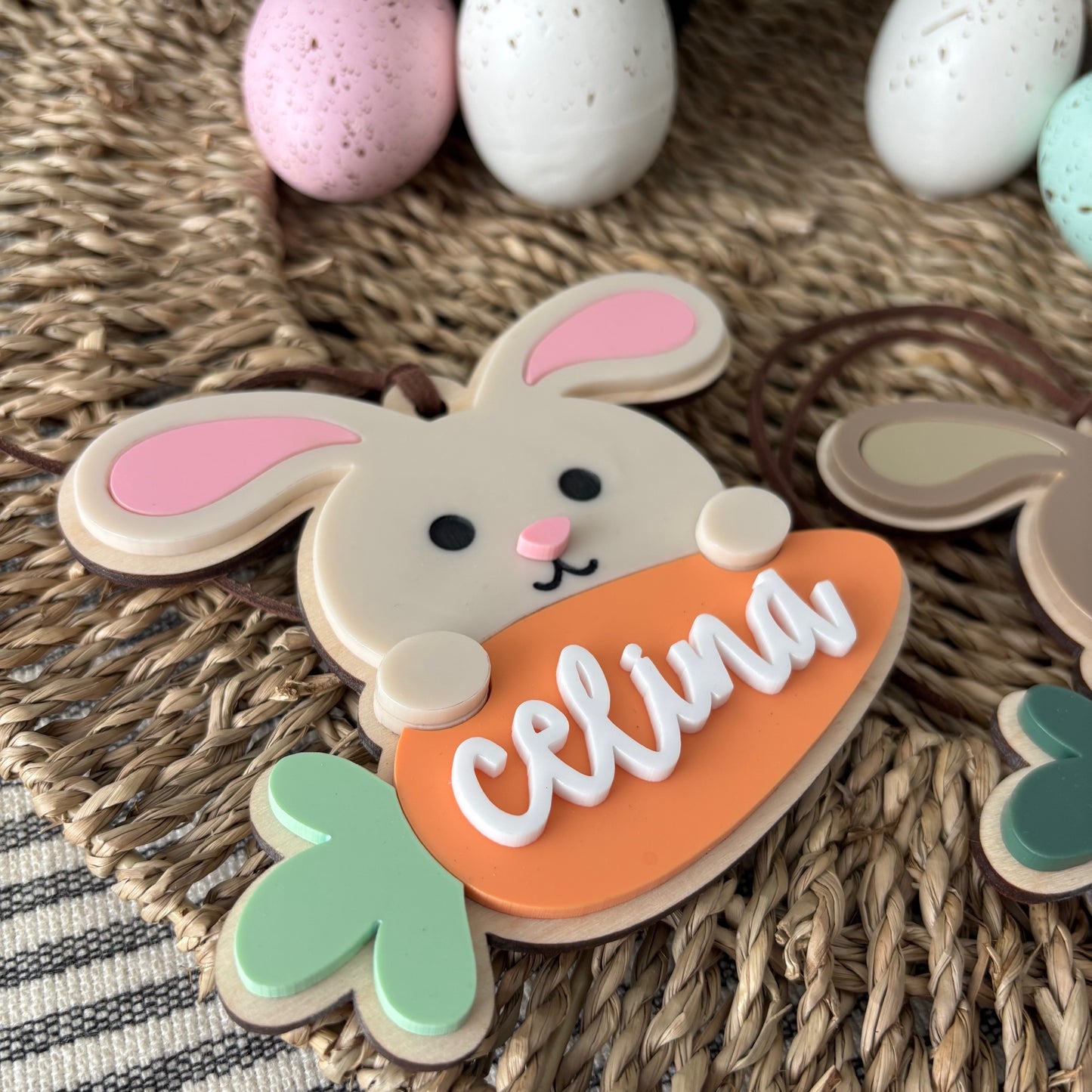 BUNNY w CARROT - EASTER TAG