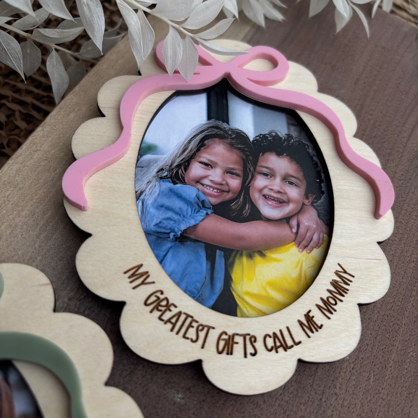 Greatest Gift bow magnetic frame