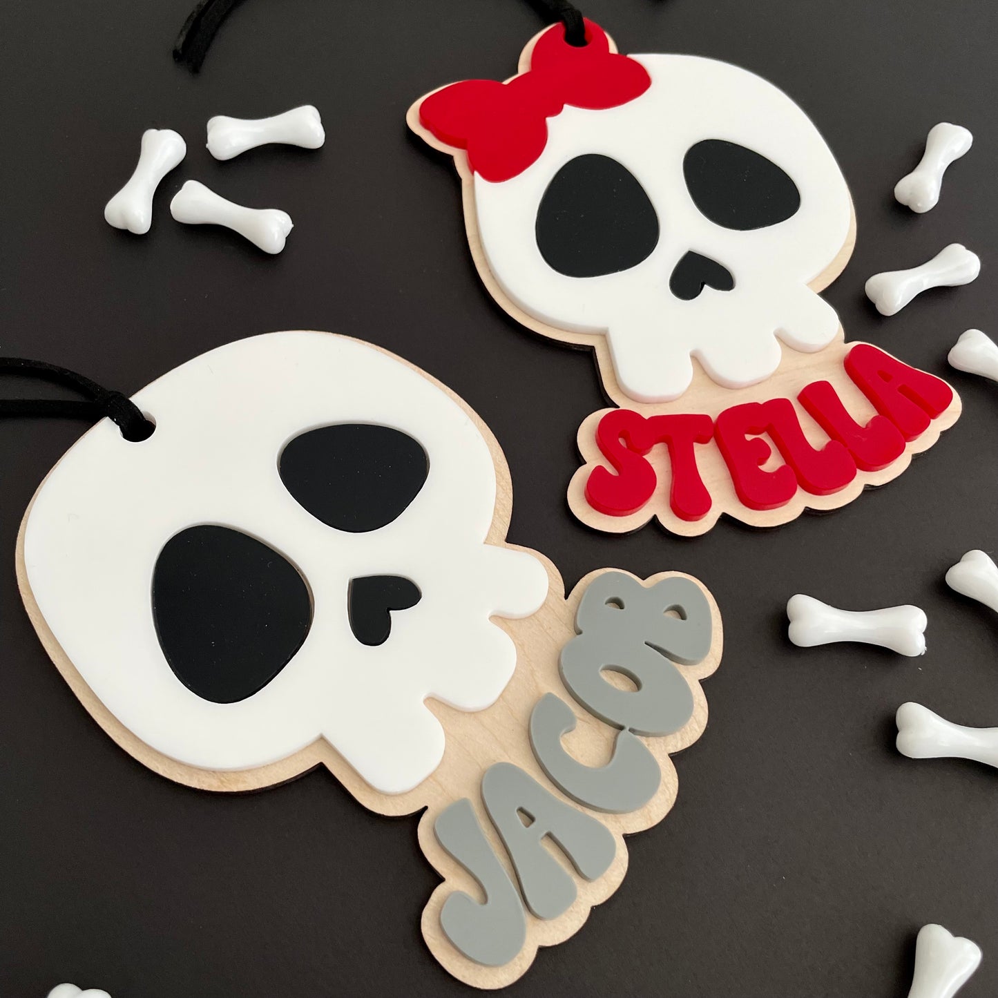 Skelly Skull - Halloween Tag