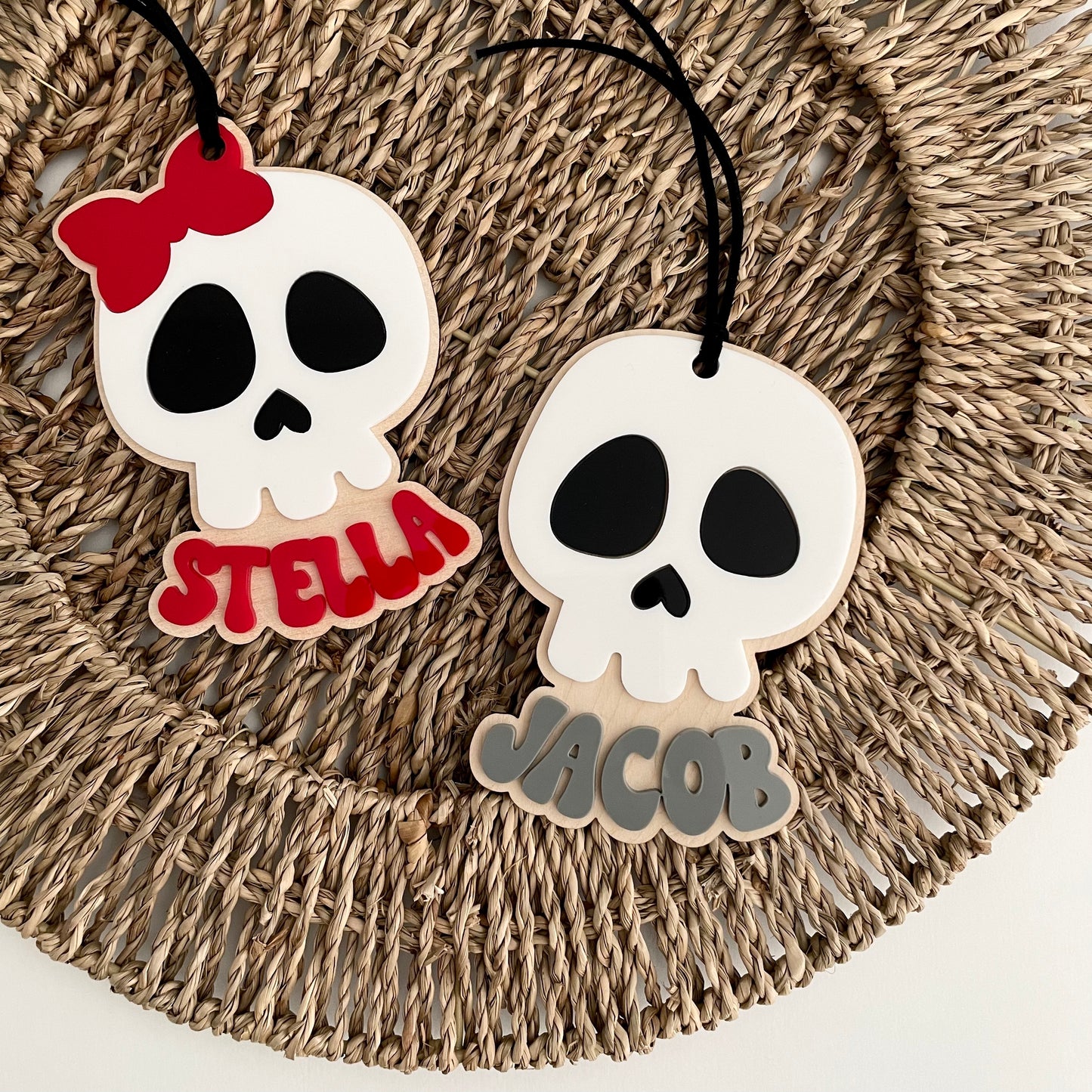 Skelly Skull - Halloween Tag