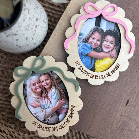Greatest Gift bow magnetic frame